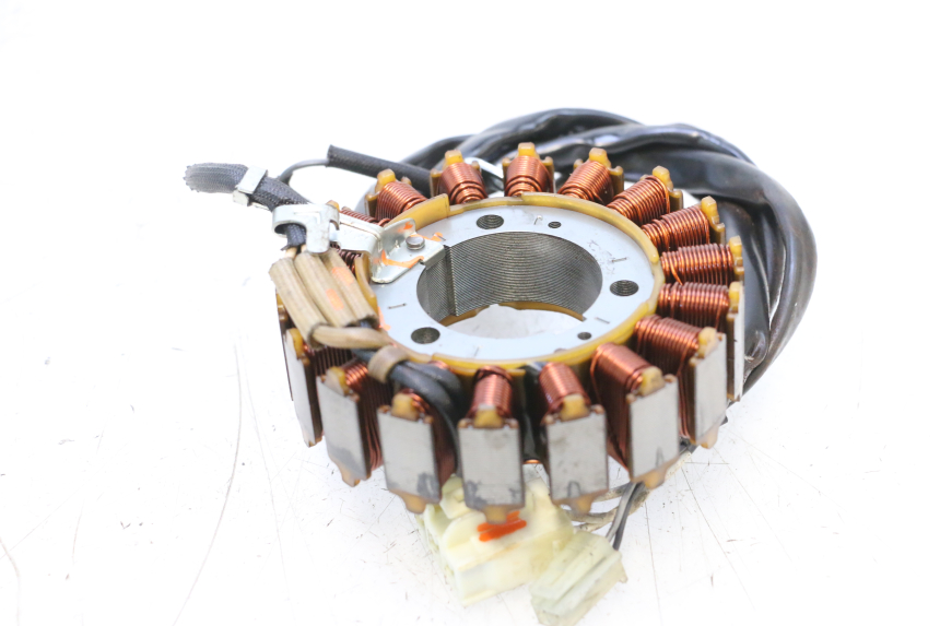 photo de ESTATOR YAMAHA XP T-MAX TMAX ABS 530 (2012 - 2015) - Pontos de fixação