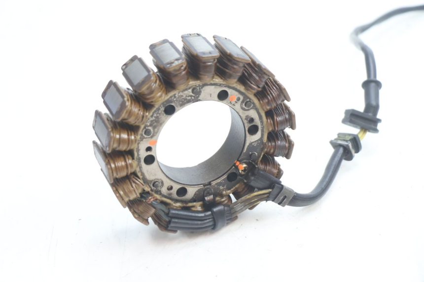photo de ESTATOR HONDA XRV AFRICA TWIN 750 (1990 - 1992) - Zoom do estado de desgaste