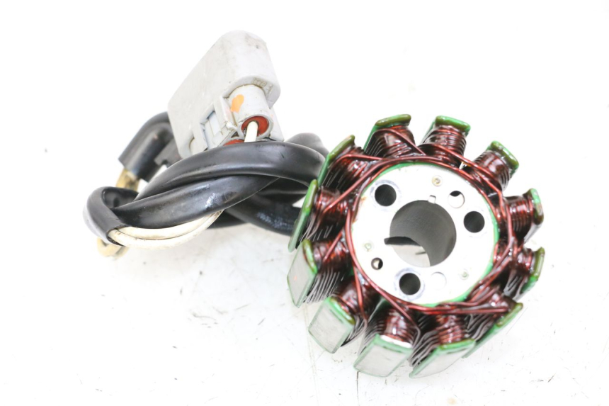 photo de ESTATOR YAMAHA FZ1 FAZER 1000 (2007 - 2009) - Detalhe da peça