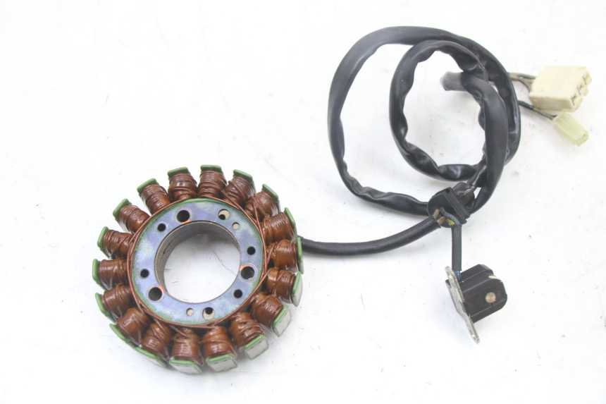 photo de ESTATOR YAMAHA FZS FAZER 600 (2001 - 2003) - Vista principal
