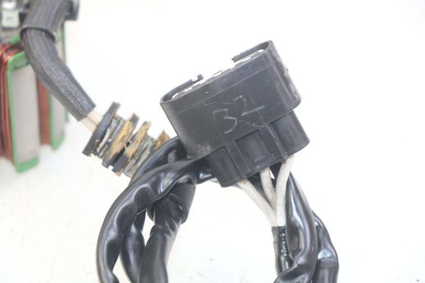 photo de ESTATOR YAMAHA YZF R1 1000 (2007 - 2008) - Zoom do estado de desgaste
