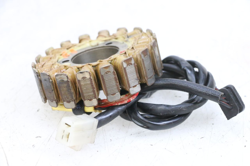 photo de ESTATOR KAWASAKI ZR 7 750 (1999 - 2004) - Ampliação técnica