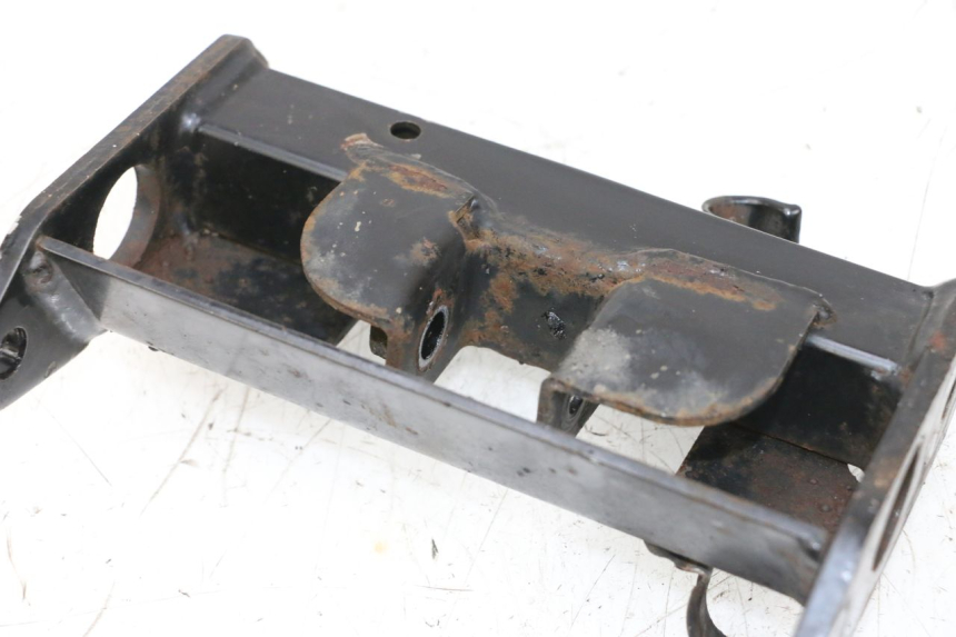 photo de SUPORTE DO AMORTECEDOR HONDA NSR R 125 (1994 - 2003) - Outro ângulo de visão