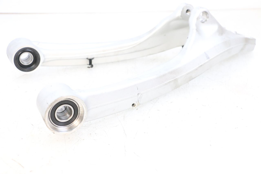 photo de SUPORTE DO AMORTECEDOR BMW R GS 1250 (2021 - 2024) - Marcações e referências