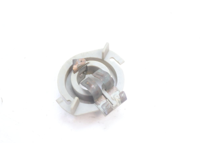 photo de SUPORTE DE LÂMPADA MBK NITRO 50 (2004 - 2008) - Detalhe da peça