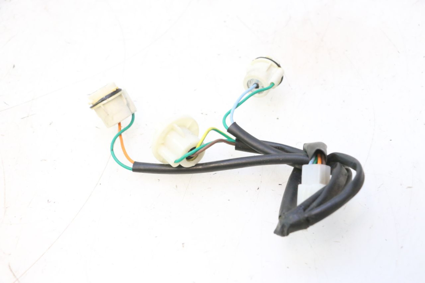 photo de SUPORTE DE LÂMPADA JM MOTORS SANTANA 50 (2014 - 2023) - Outro ângulo de visão