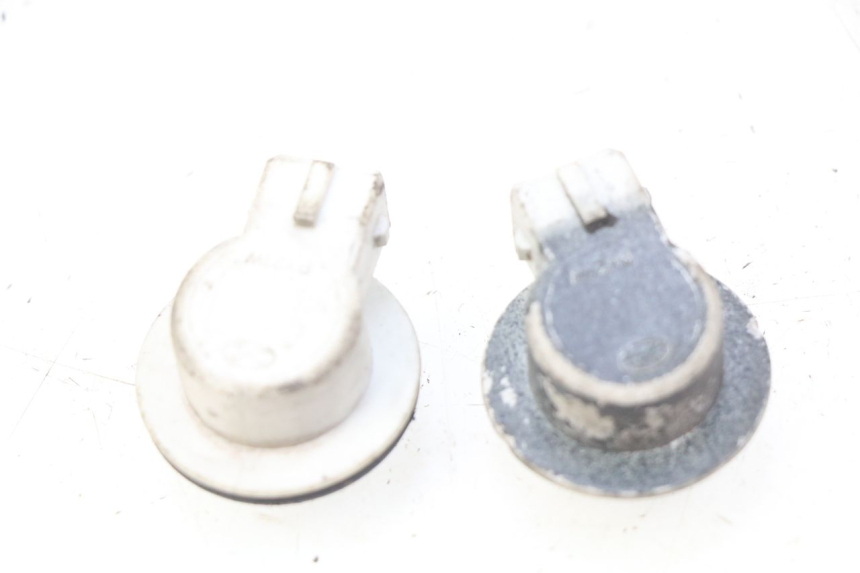 photo de SUPORTE DE LÂMPADA PIAGGIO VESPA LX 125 (2005 - 2010) - Detalhe da peça