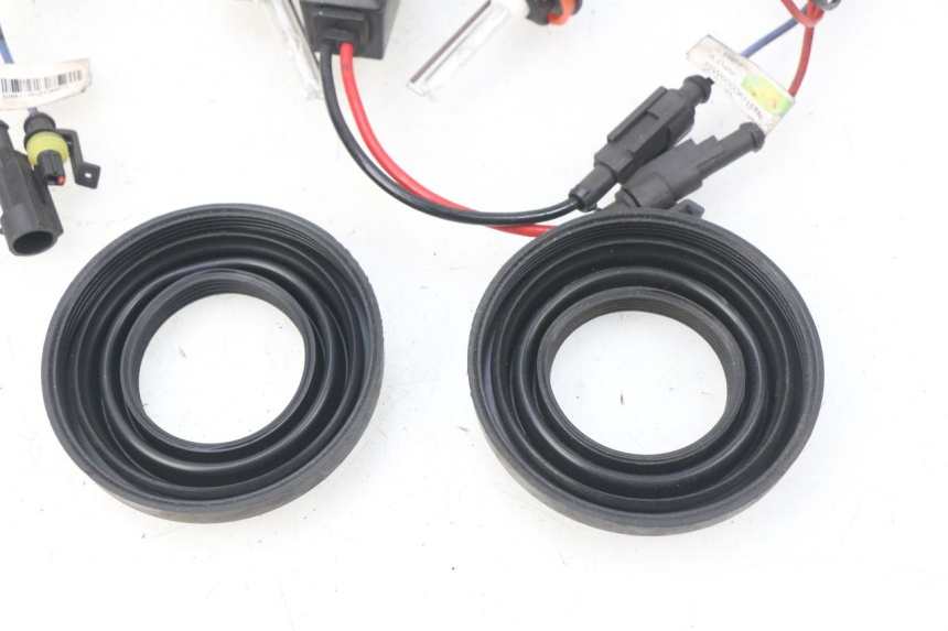 photo de SUPORTE DE LÂMPADA YAMAHA XP T-MAX TMAX ABS 530 (2012 - 2015) - Ampliação técnica