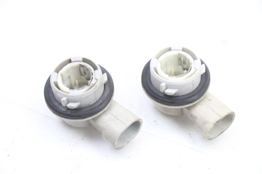 photo de SUPORTE DE LÂMPADA YAMAHA X-MAX XMAX ABS 250 (2010 - 2014) - Detalhe da peça