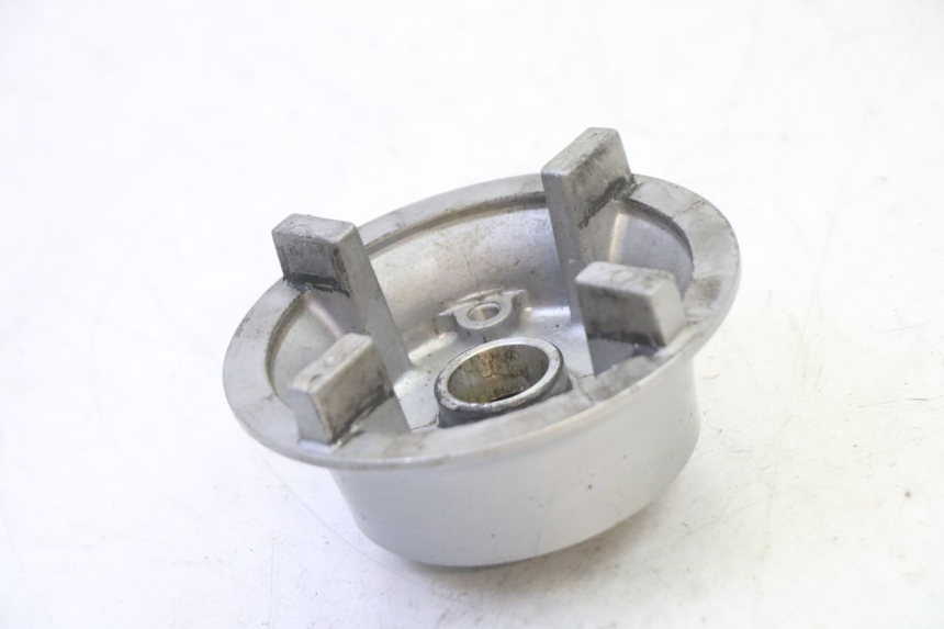 photo de SUPORTE DE COROA HYOSUNG GV AQUILA 125 (2000 - 2009) - Outro ângulo de visão