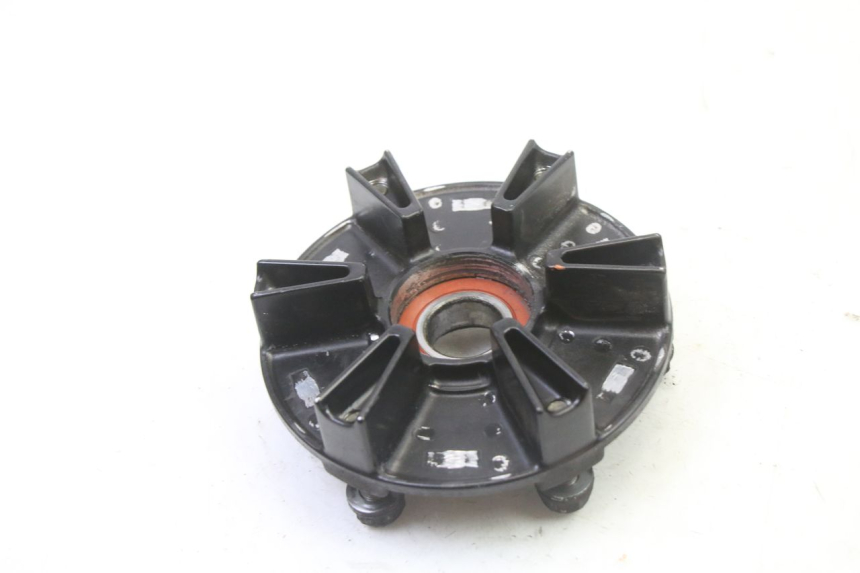 photo de SUPORTE DE COROA YAMAHA FZ6 FAZER S2 600 (2007 - 2011) - Detalhe da peça