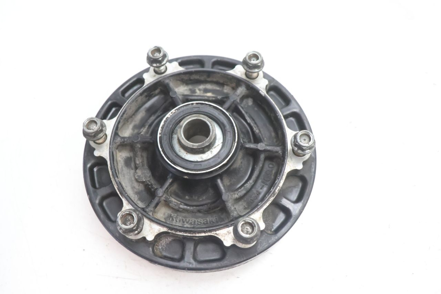 photo de SUPORTE DE COROA KAWASAKI GPX F ZX750F 750 (1986 - 1990) - Zoom do estado de desgaste