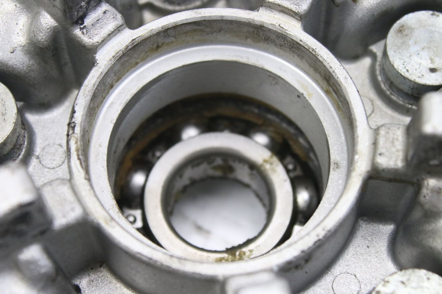 photo de SUPORTE DE COROA SUZUKI GSF S BANDIT 600 (2000 - 2004) - Zoom do estado de desgaste
