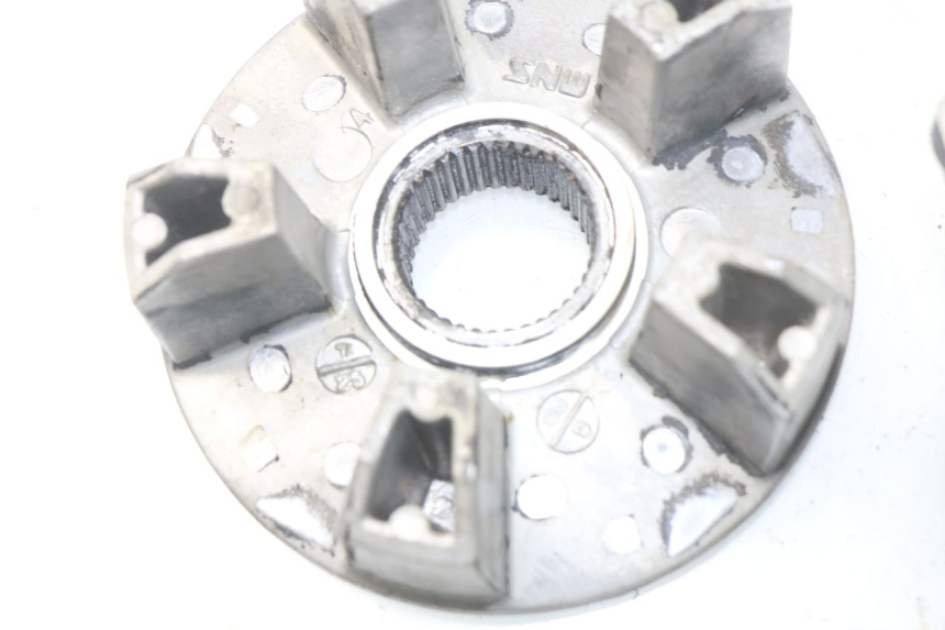 photo de SUPORTE DE COROA TRIUMPH SPRINT ST ABS 1050 (2005 - 2007) - Detalhe da peça