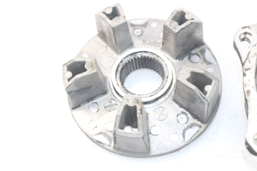 photo de SUPORTE DE COROA TRIUMPH SPRINT ST ABS 1050 (2005 - 2007) - Ampliação técnica