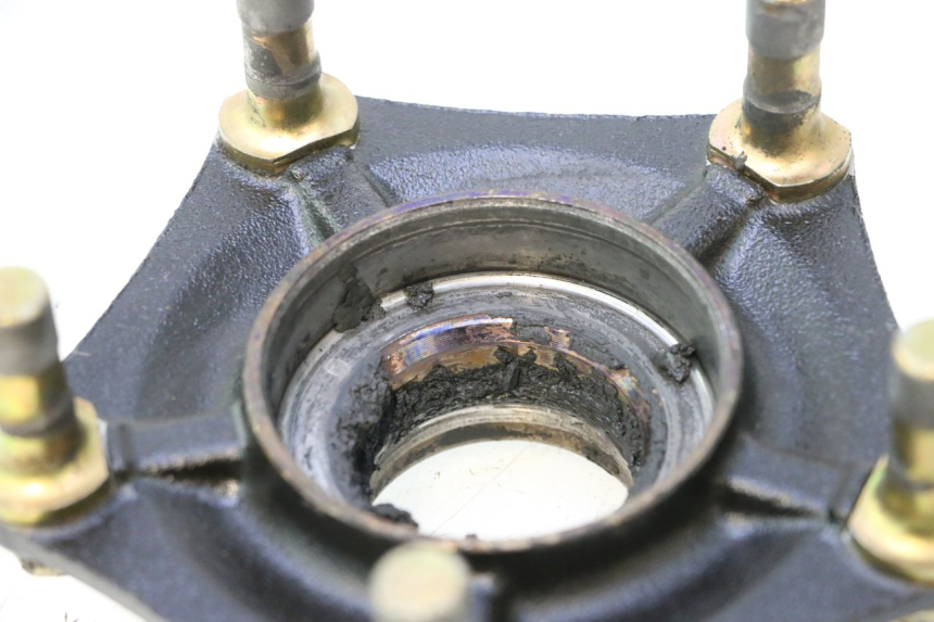 photo de SUPORTE DE COROA HONDA ST PAN EUROPEAN 1100 (1990 - 2002) - Detalhe da peça