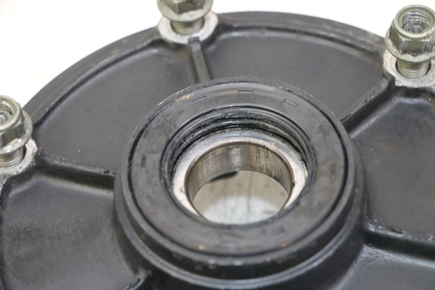 photo de SUPORTE DE COROA YAMAHA FZS FAZER 600 (2001 - 2003) - Zoom do estado de desgaste