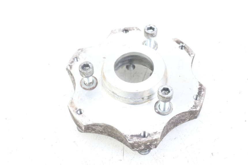 photo de SUPORTE DO DISCO DE FREIO QUADRO 3D S 350 (2013 - 2018) - Outro ângulo de visão