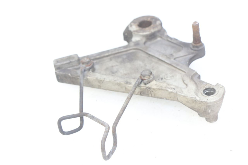 photo de SUPORTE DE PINÇA DE FREIO TRASEIRO HONDA CB 500 (1997 - 2003) - Zoom do estado de desgaste
