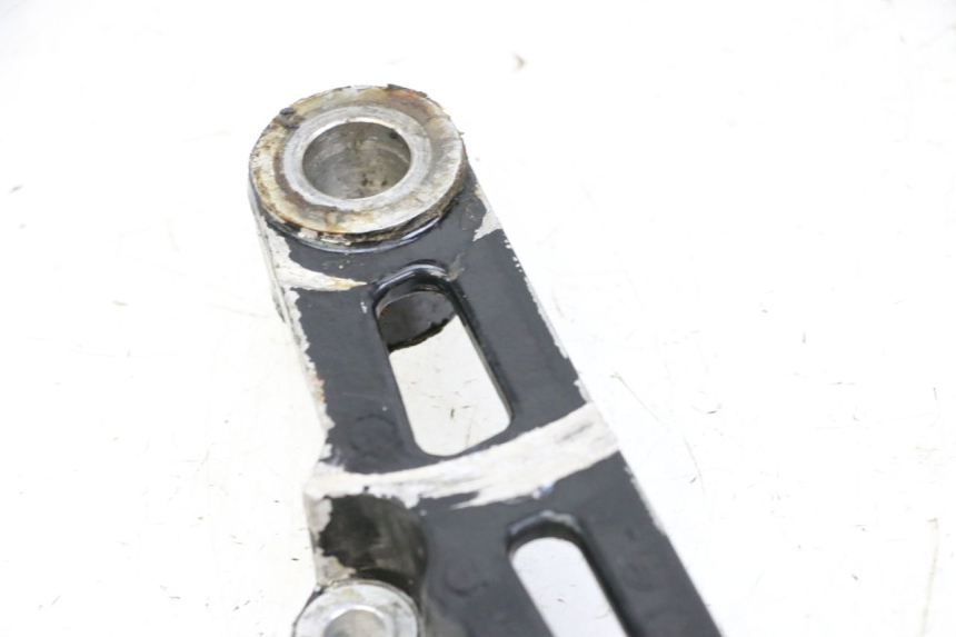photo de SUPORTE DE PINÇA DE FREIO TRASEIRO YAMAHA FJ 36Y 1100 (1984 - 1985) - Zoom do estado de desgaste