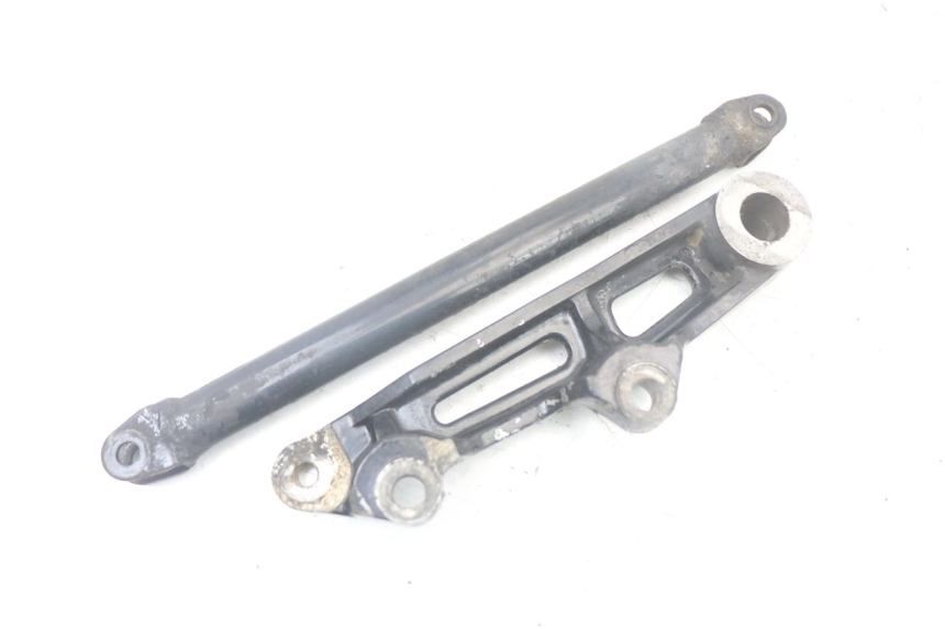 photo de SUPORTE DE PINÇA DE FREIO TRASEIRO YAMAHA FJ 3CX 1200 (1986 - 1996) - Detalhe da peça