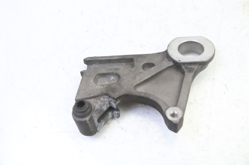 photo de SUPORTE DE PINÇA DE FREIO TRASEIRO YAMAHA FZ6 FAZER S2 600 (2007 - 2011) - Detalhe da peça