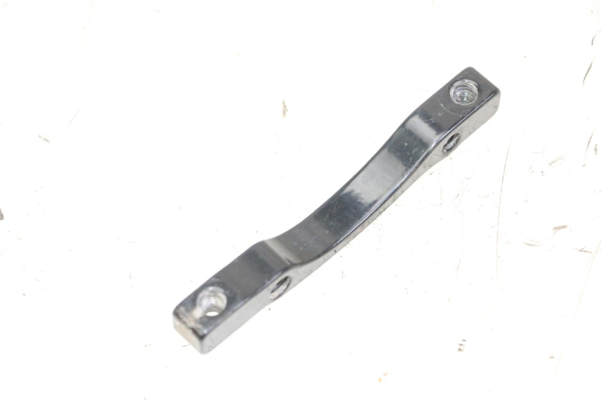 photo de SUPORTE DE PINÇA DE FREIO TRASEIRO KUKIRIN G2 MASTER 1 - Detalhe da peça