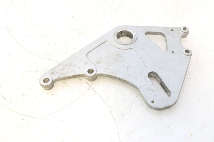 photo de SUPORTE DE PINÇA DE FREIO TRASEIRO GILERA GP 800 (2007 - 2013) - Outro ângulo de visão