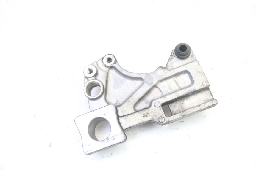 photo de SUPORTE DE PINÇA DE FREIO TRASEIRO SUZUKI GSR 750 (2011 - 2017) - Detalhe da peça