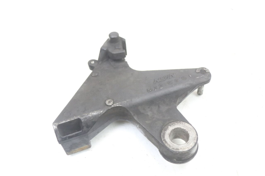 photo de SUPORTE DE PINÇA DE FREIO TRASEIRO HONDA CBR F 1000 (1993 - 1996) - Zoom do estado de desgaste