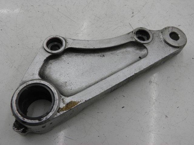 photo de SUPORTE DE PINÇA DE FREIO TRASEIRO KAWASAKI ZEPHYR 550 (1991 - 1998) - Zoom do estado de desgaste
