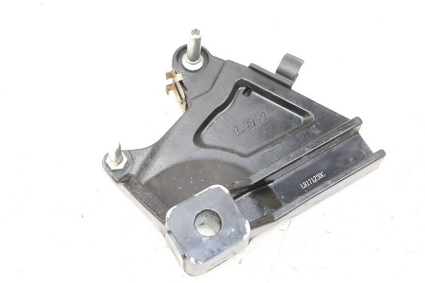 photo de SUPORTE DE PINÇA DE FREIO TRASEIRO KIDEN KD125-G 125 (2018 - 2022) - Detalhe da peça