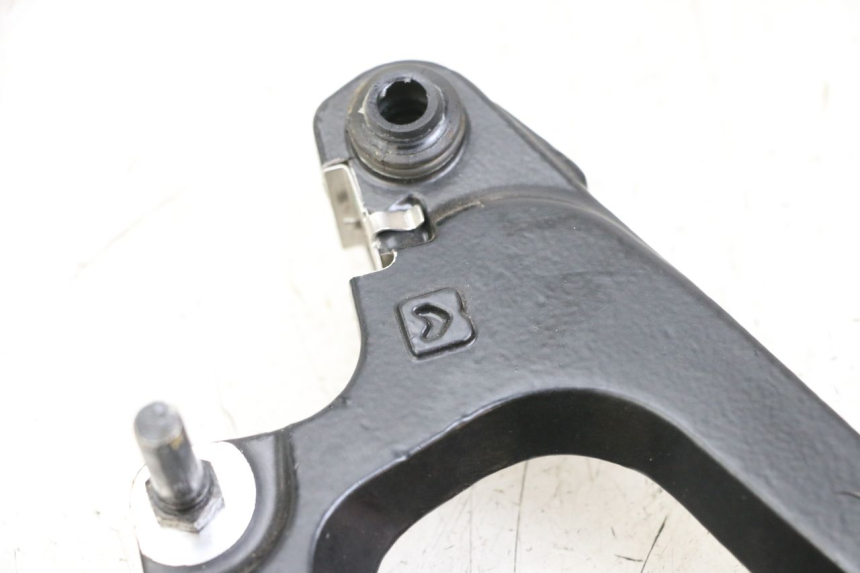 photo de SUPORTE DE PINÇA DE FREIO TRASEIRO ROYAL ENFIELD CONTINENTAL GT 650 (2019 - 2024) - Outro ângulo de visão