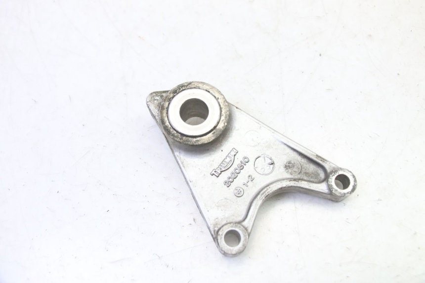 photo de SUPORTE DE PINÇA DE FREIO TRASEIRO TRIUMPH SPRINT 900 (1995 - 1998) - Outro ângulo de visão