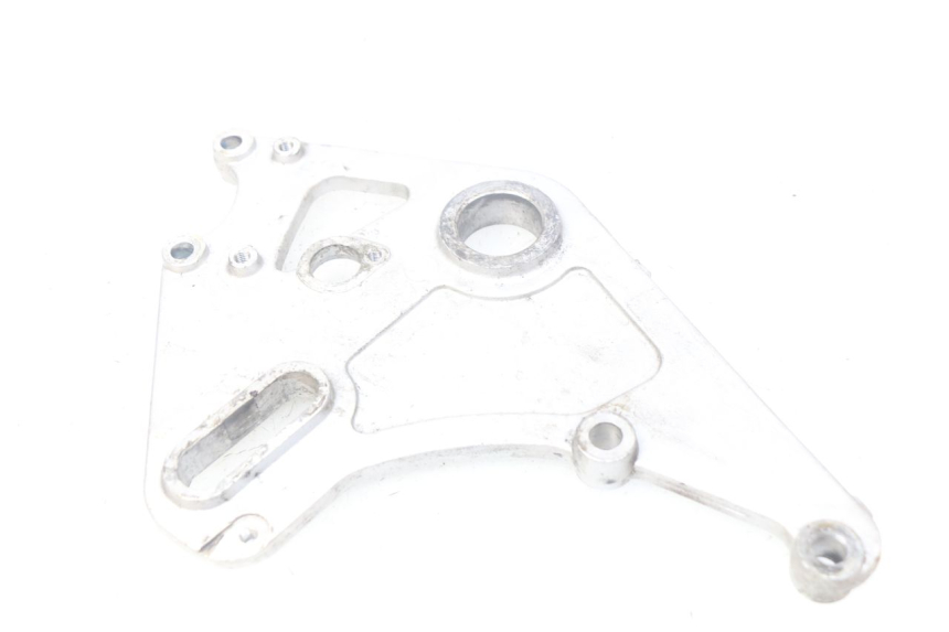 photo de SUPORTE DE PINÇA DE FREIO TRASEIRO APRILIA SRV 850 (2012 - 2017) - Detalhe da peça
