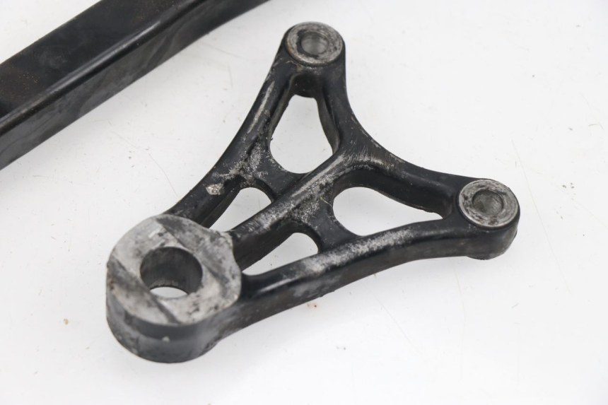 photo de SUPORTE DE PINÇA DE FREIO TRASEIRO SUZUKI GSXF GSX F 600 (1988 - 1997) - Outro ângulo de visão