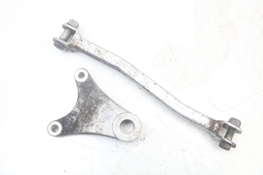 photo de SUPORTE DE PINÇA DE FREIO TRASEIRO SUZUKI SV N 650 (1999 - 2002) - Vista principal