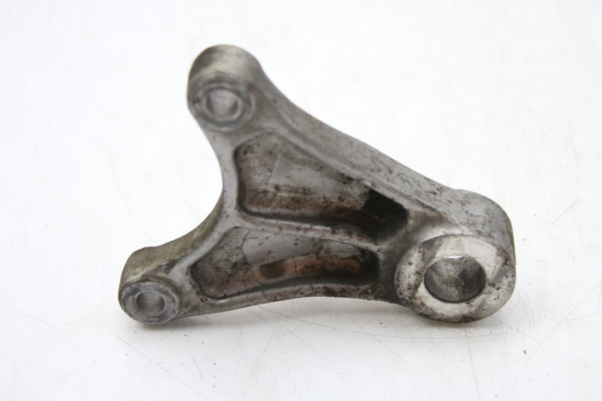 photo de SUPORTE DE PINÇA DE FREIO TRASEIRO SUZUKI SV S 650 (1999 - 2002) - Detalhe da peça