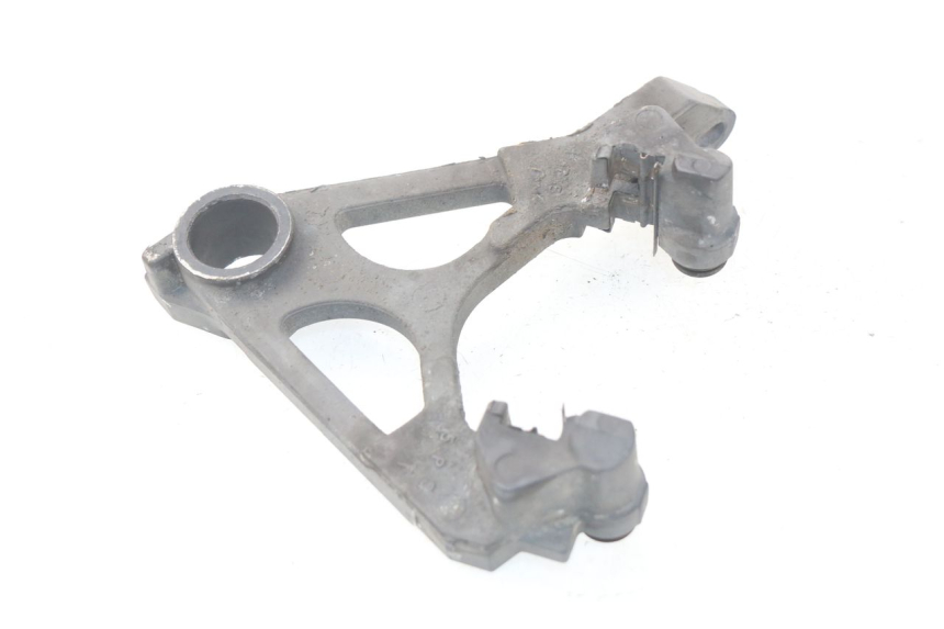 photo de SUPORTE DE PINÇA DE FREIO TRASEIRO YAMAHA TDM ABS 900 (2002 - 2014) - Detalhe da peça
