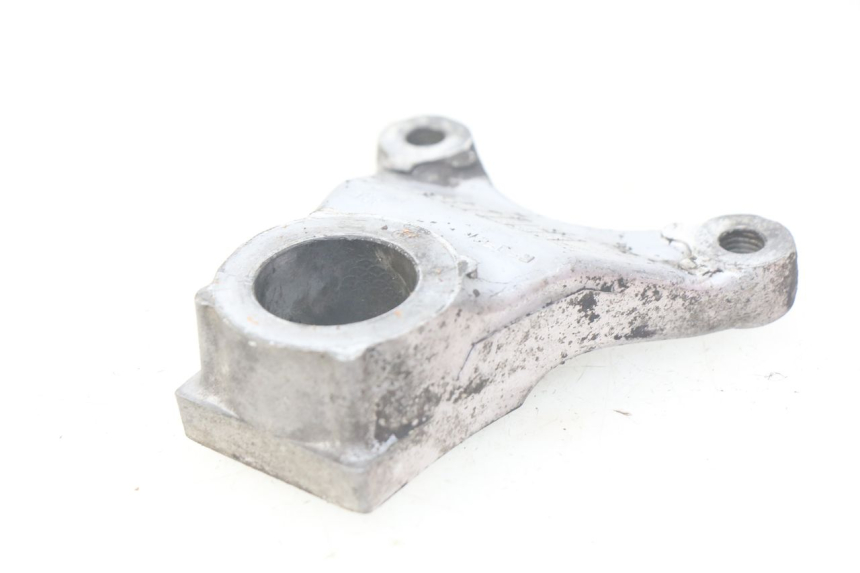 photo de SUPORTE DE PINÇA DE FREIO TRASEIRO SUZUKI TLS TL S 1000 (1997 - 2001) - Detalhe da peça