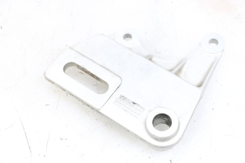photo de SUPORTE DE PINÇA DE FREIO TRASEIRO YAMAHA TZR 50 (2008 - 2016) - Zoom do estado de desgaste