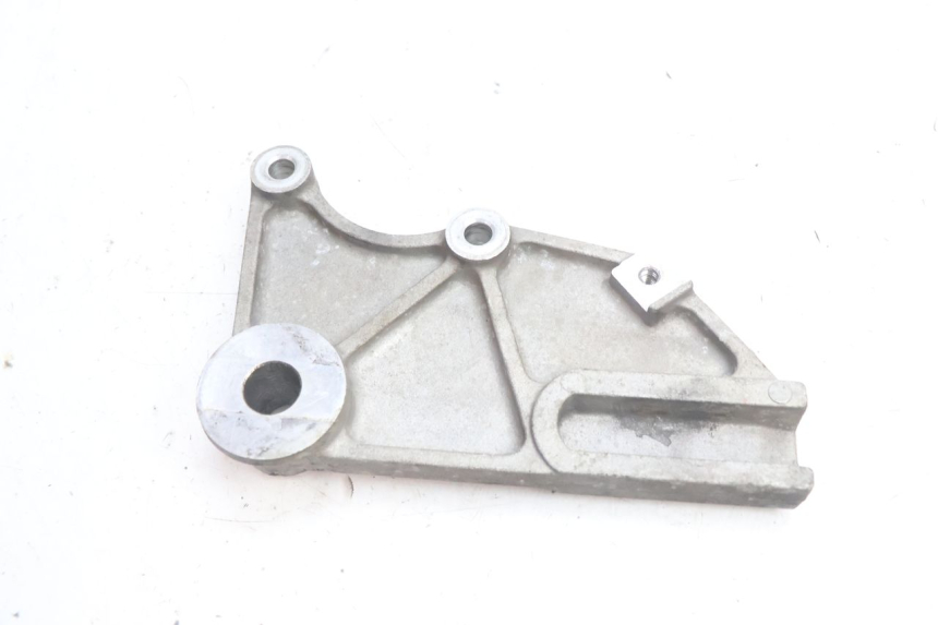 photo de SUPORTE DE PINÇA DE FREIO TRASEIRA DAELIM VJ ROADWIN 125 (2004 - 2007) - Vista principal