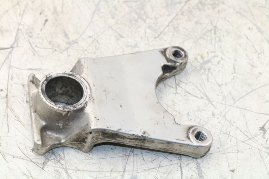 photo de SUPORTE DE PINÇA DE FREIO TRASEIRO YAMAHA YZF R1 1000 (1998 - 1999) - Zoom do estado de desgaste