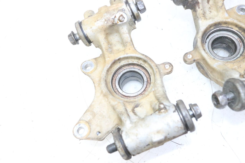 photo de SUPORTE DE PINÇA DE FREIO TRASEIRO YAMAHA YFM GRIZZLY 550 (2008 - 2015) - Marcações e referências