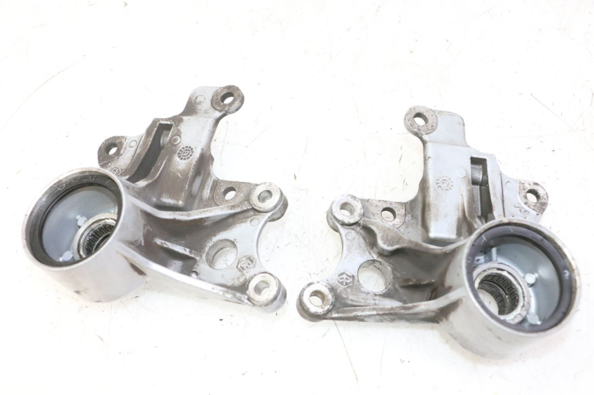 photo de SUPORTE DE PINÇA DE FREIO DIANTEIRO PIAGGIO MP3 125 (2006 - 2014) - Vista principal