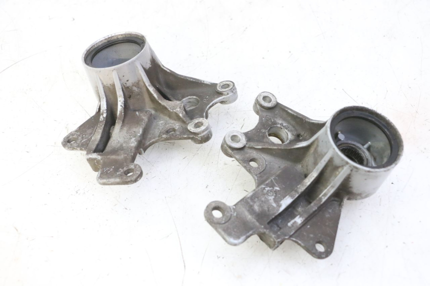 photo de SUPORTE DE PINÇA DE FREIO DIANTEIRO PIAGGIO MP3 RL 250 (2006 - 2010) - Detalhe da peça
