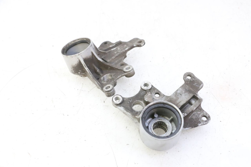 photo de SUPORTE DE PINÇA DE FREIO DIANTEIRO PIAGGIO MP3 RL 250 (2006 - 2010) - Peça verificada
