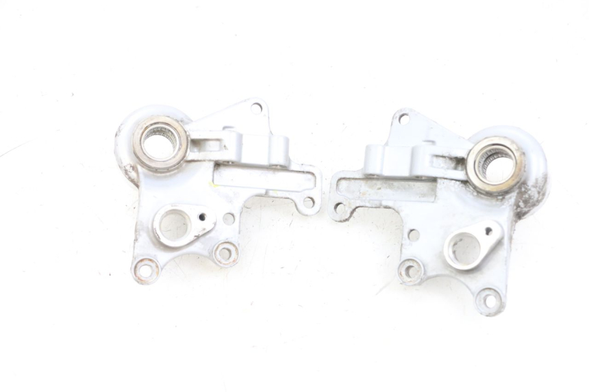 photo de SUPORTE DE PINÇA DE FREIO DIANTEIRO PIAGGIO MP3 RL 250 (2006 - 2010) - Pontos de fixação