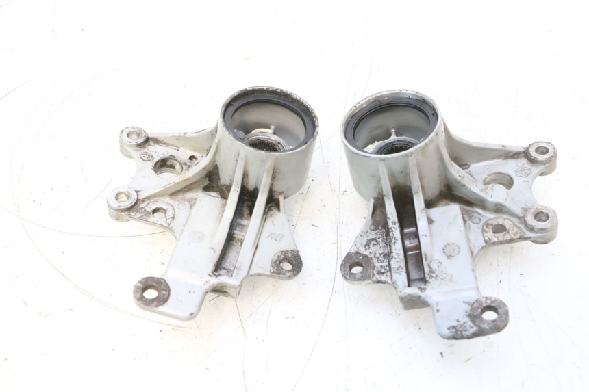 photo de SUPORTE DE PINÇA DE FREIO DIANTEIRO PIAGGIO MP3 RL 250 (2006 - 2010) - Pontos de fixação