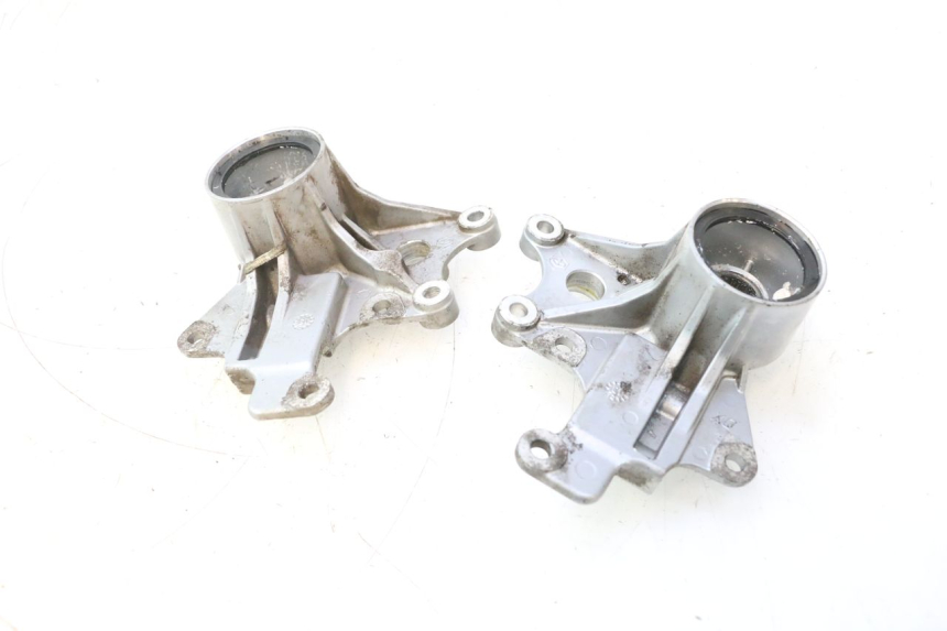 photo de SUPORTE DE PINÇA DE FREIO DIANTEIRO PIAGGIO MP3 500 (2011 - 2015) - Pontos de fixação